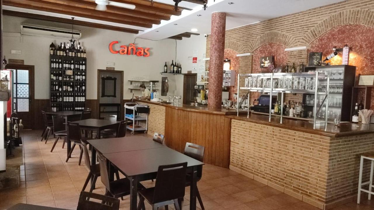 Hostal Restaurante Andra Rio Madera Exterior photo